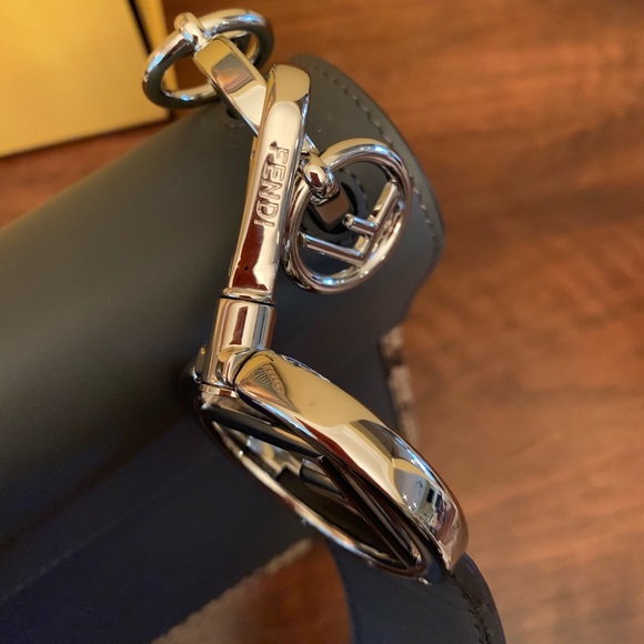 Authentic Fendi Leather/Python Handbag - Picture 5 of 8